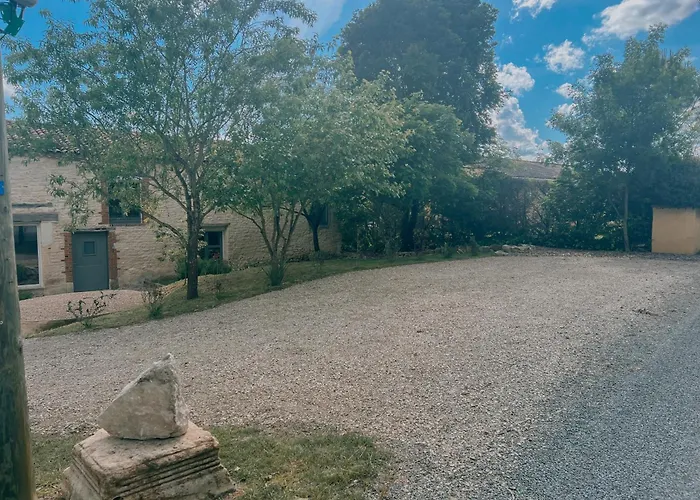 La Maison Des Pierres Blondes Orban